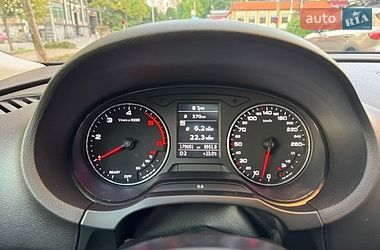 Седан Audi A3 2016 в Киеве