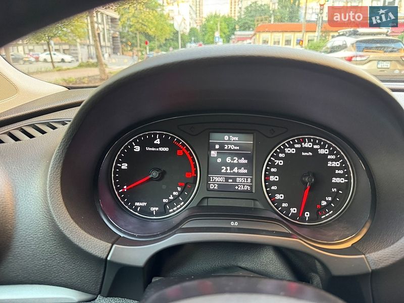 Седан Audi A3 2016 в Киеве