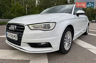 Седан Audi A3 2016 в Киеве