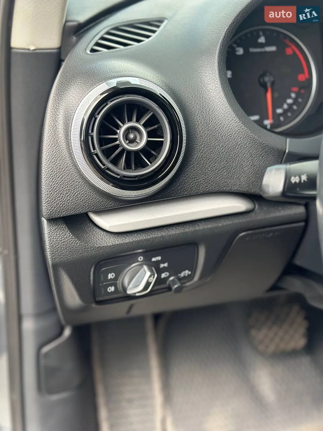 2016 Audi A3 - мініатюра 8