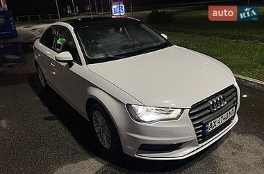 Седан Audi A3 2016 в Киеве