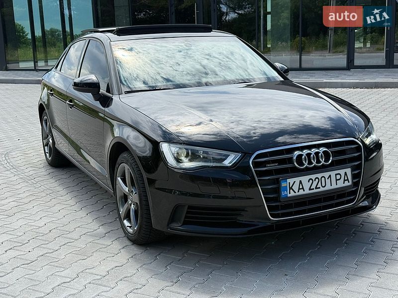 Седан Audi A3 2014 в Киеве