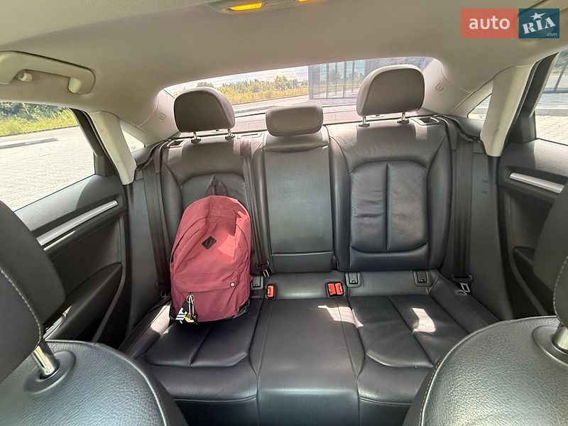 Седан Audi A3 2014 в Киеве