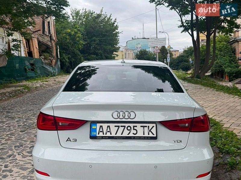 Седан Audi A3 2016 в Києві