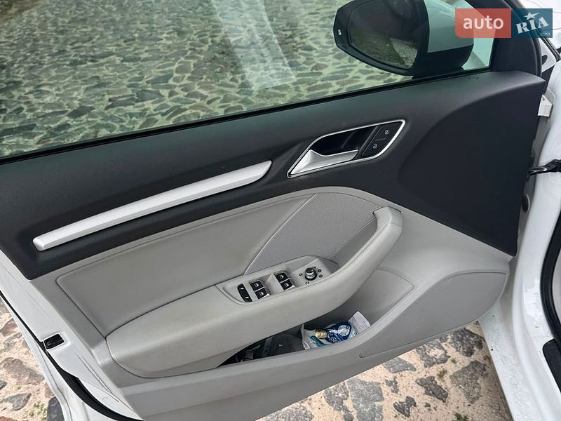 Седан Audi A3 2016 в Києві