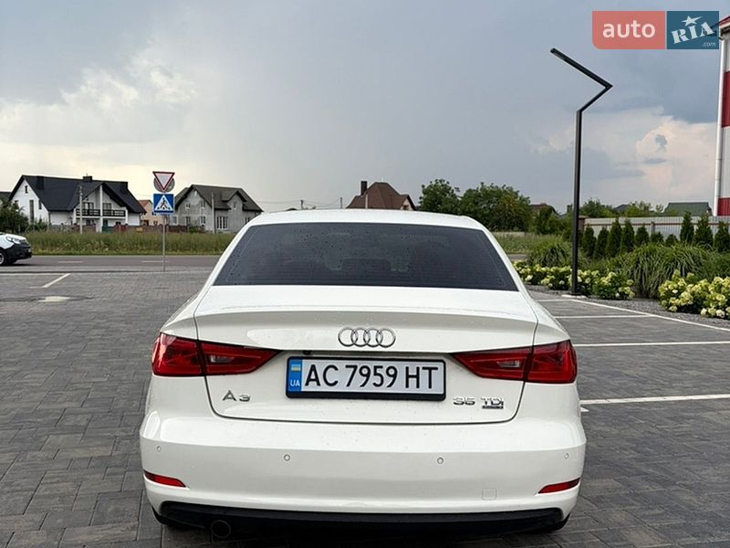 Седан Audi A3 2014 в Луцке