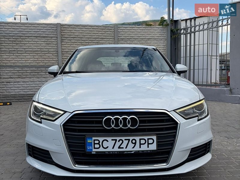 Хетчбек Audi A3 2018 в Одесі фото 8 Хетчбек Audi A3 2018 в Одесі