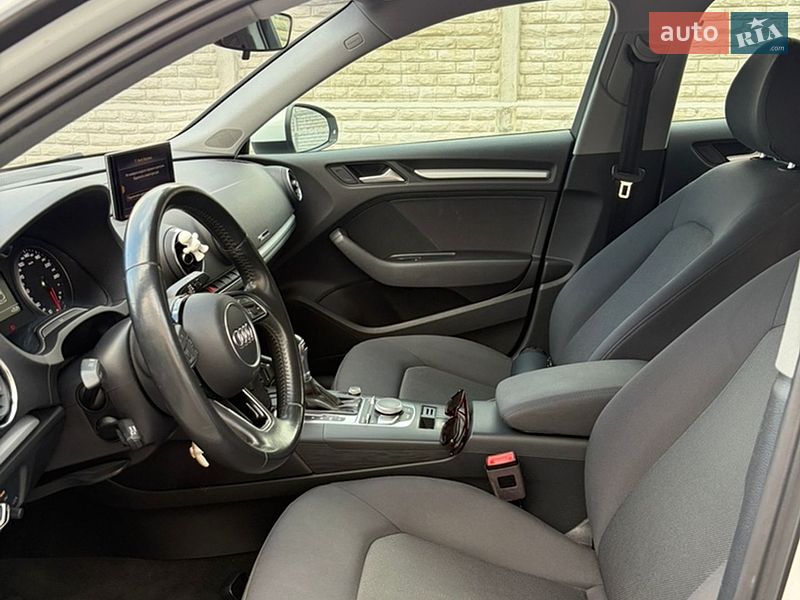 Хетчбек Audi A3 2018 в Одесі фото 12 Хетчбек Audi A3 2018 в Одесі