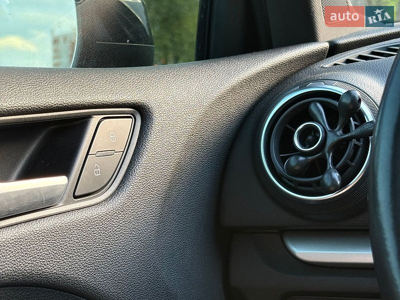 Седан Audi A3 2014 в Харкові