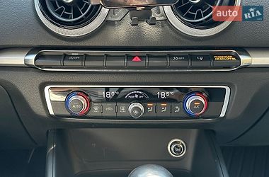 Седан Audi A3 2016 в Ивано-Франковске