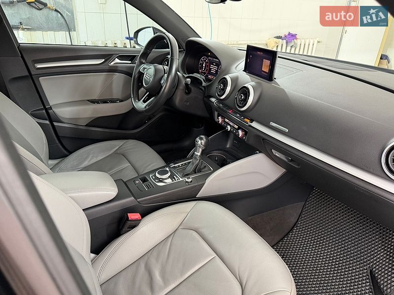 Седан Audi A3 2018 в Черкасах