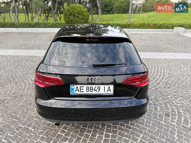 Хетчбек Audi A3 2013 в Дніпрі