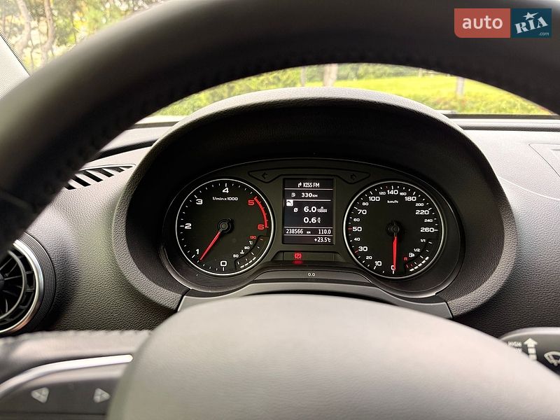 Хетчбек Audi A3 2013 в Дніпрі