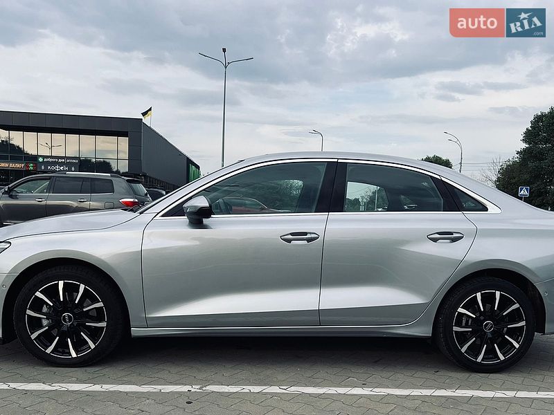 Седан Audi A3 2024 в Києві