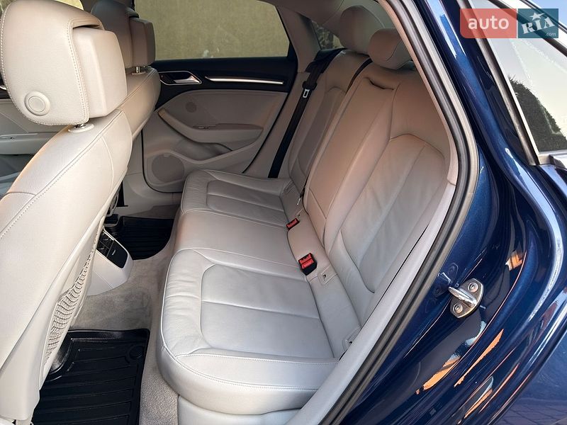 Седан Audi A3 2015 в Івано-Франківську