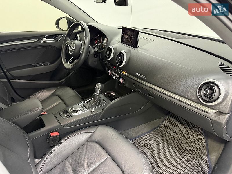 Седан Audi A3 2020 в Одессе