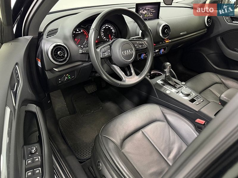 Седан Audi A3 2020 в Одессе