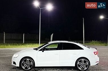 Седан Audi A3 2019 в Киеве