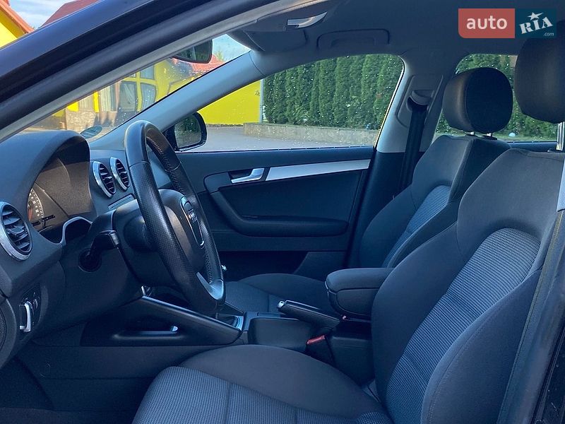 Хетчбек Audi A3 2011 в Вознесенську