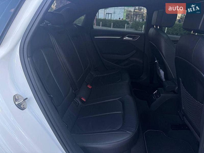 Седан Audi A3 2015 в Києві