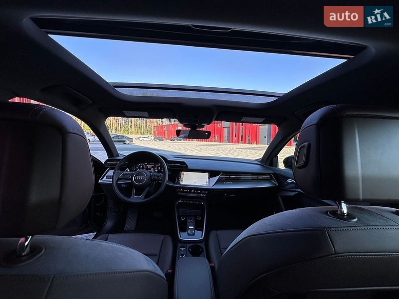 Седан Audi A3 2023 в Львові