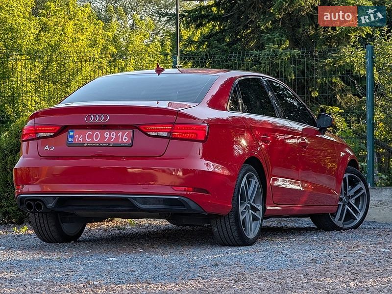 Седан Audi A3 2016 в Дрогобичі