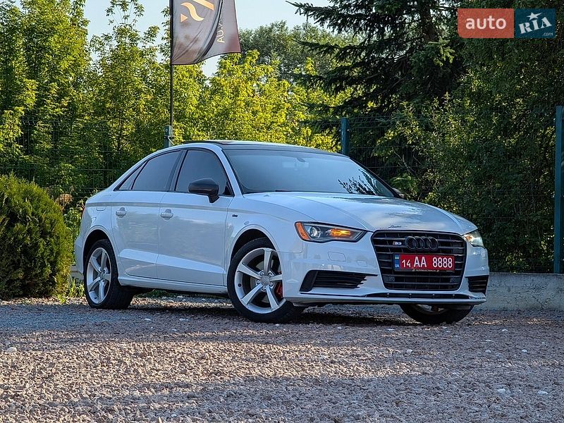 Седан Audi A3 2016 в Дрогобыче