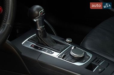 Седан Audi A3 2016 в Дрогобыче