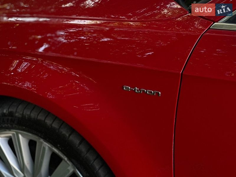 Седан Audi A3 2016 в Львові