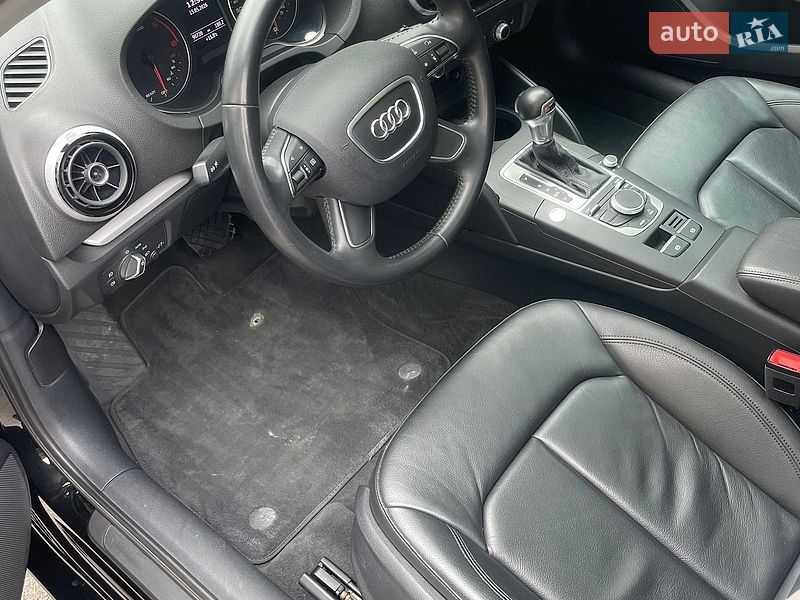 Седан Audi A3 2016 в Харькове