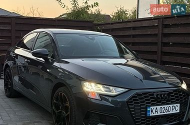 Седан Audi A3 2022 в Киеве