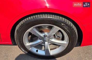 Седан Audi A3 2015 в Киеве
