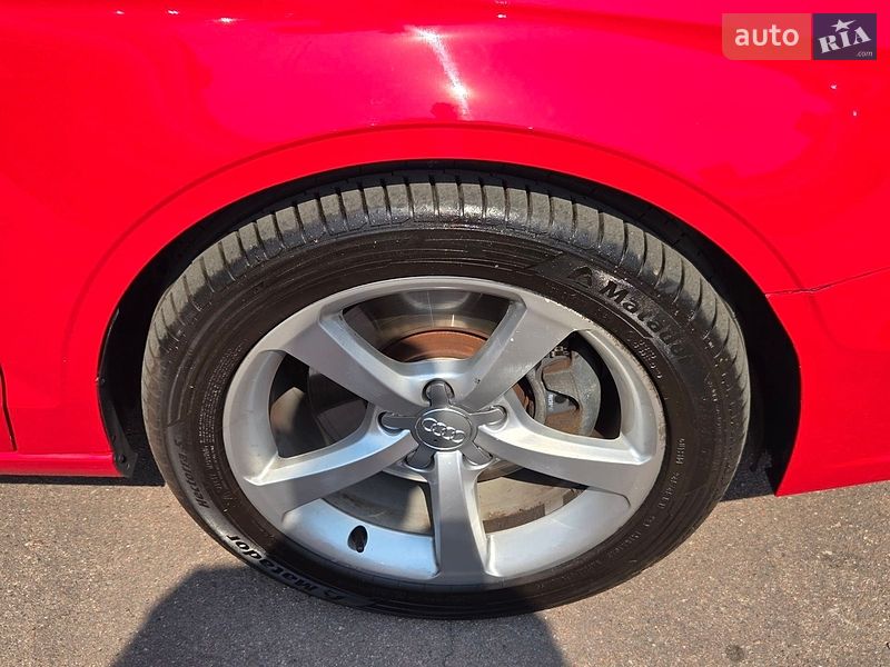 Седан Audi A3 2015 в Киеве