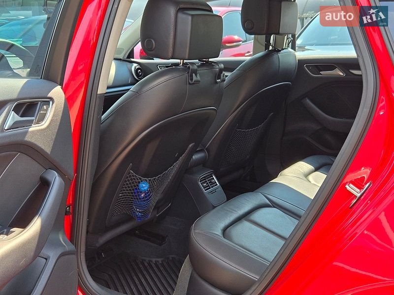 Седан Audi A3 2015 в Киеве
