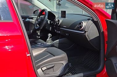 Седан Audi A3 2015 в Киеве