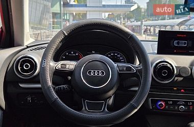 Седан Audi A3 2015 в Киеве