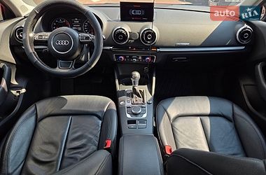 Седан Audi A3 2015 в Киеве