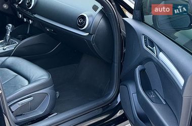 Седан Audi A3 2015 в Мостиській