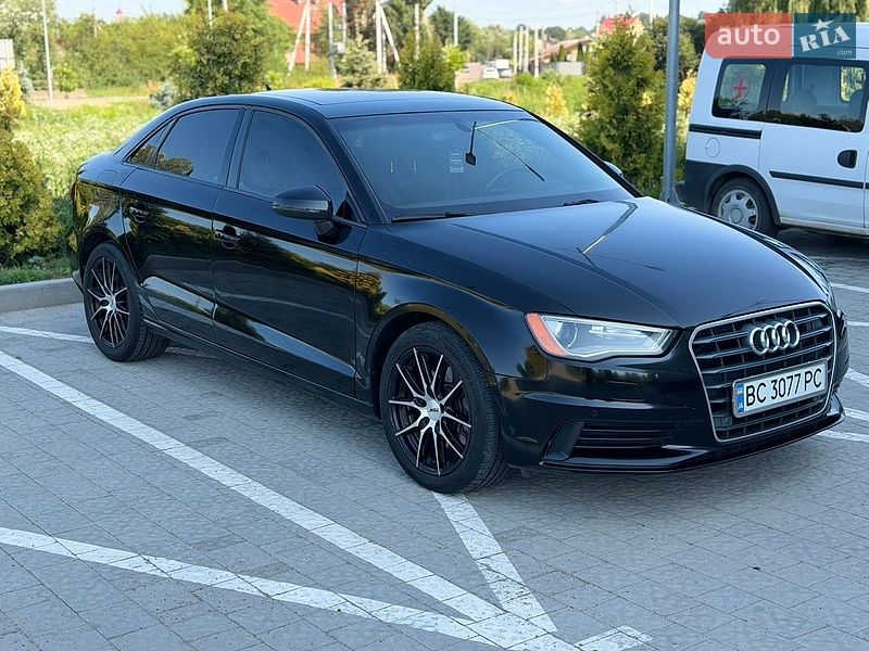 Седан Audi A3 2015 в Мостиській