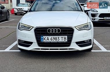 Хэтчбек Audi A3 2015 в Киеве