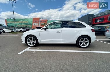 Хэтчбек Audi A3 2015 в Киеве