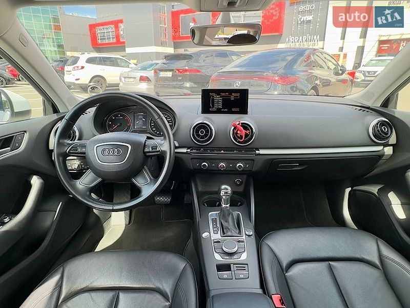 Хэтчбек Audi A3 2015 в Киеве