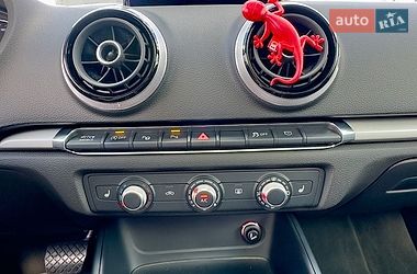 Хэтчбек Audi A3 2015 в Киеве