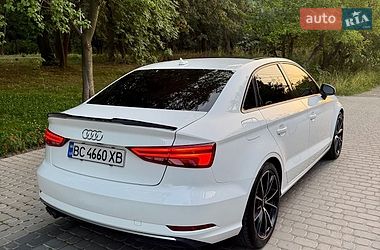 Седан Audi A3 2018 в Вінниці