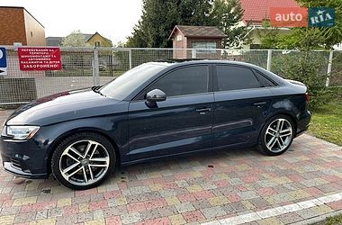 Седан Audi A3 2017 в Львові