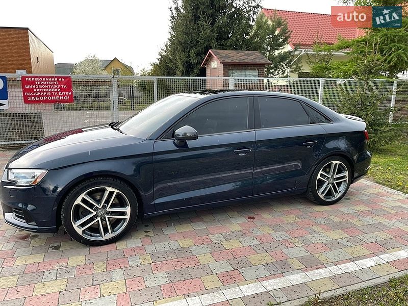 Седан Audi A3 2017 в Львові
