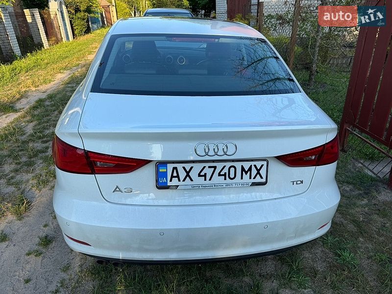 Седан Audi A3 2016 в Киеве