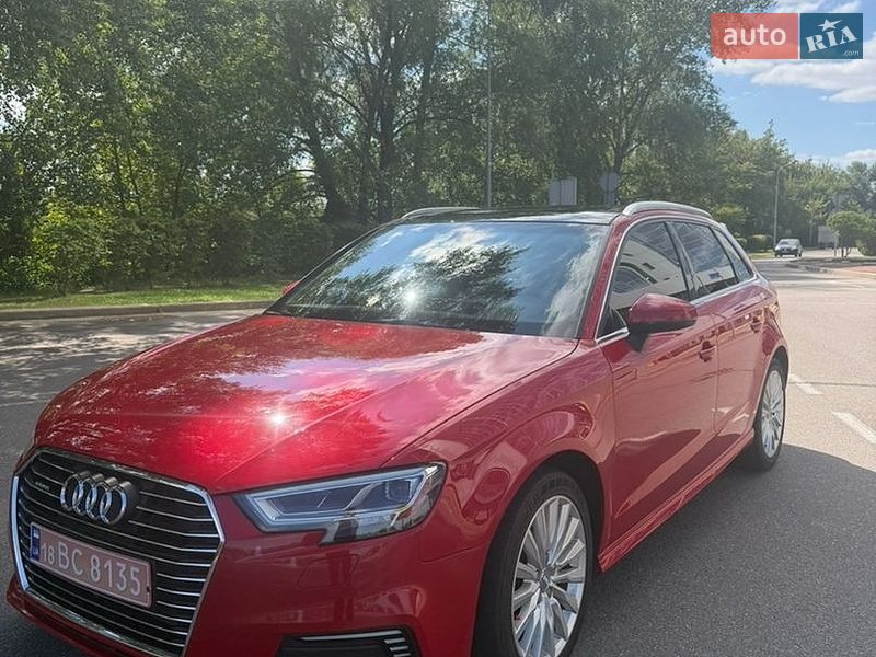 Хетчбек Audi A3 2018 в Києві