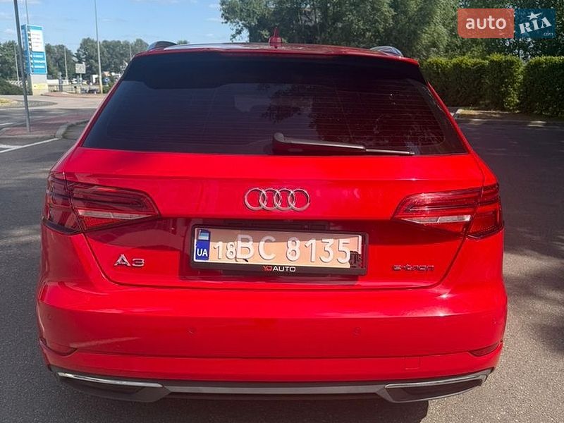 Хетчбек Audi A3 2018 в Києві