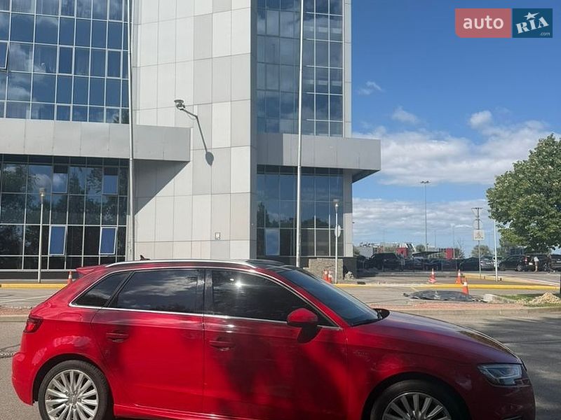 Хетчбек Audi A3 2018 в Києві